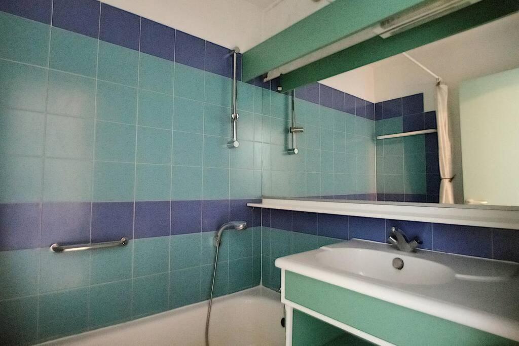 Antibes Les Pins 2 Pieces Vue Mer Piscine Parking Apartment Exterior foto