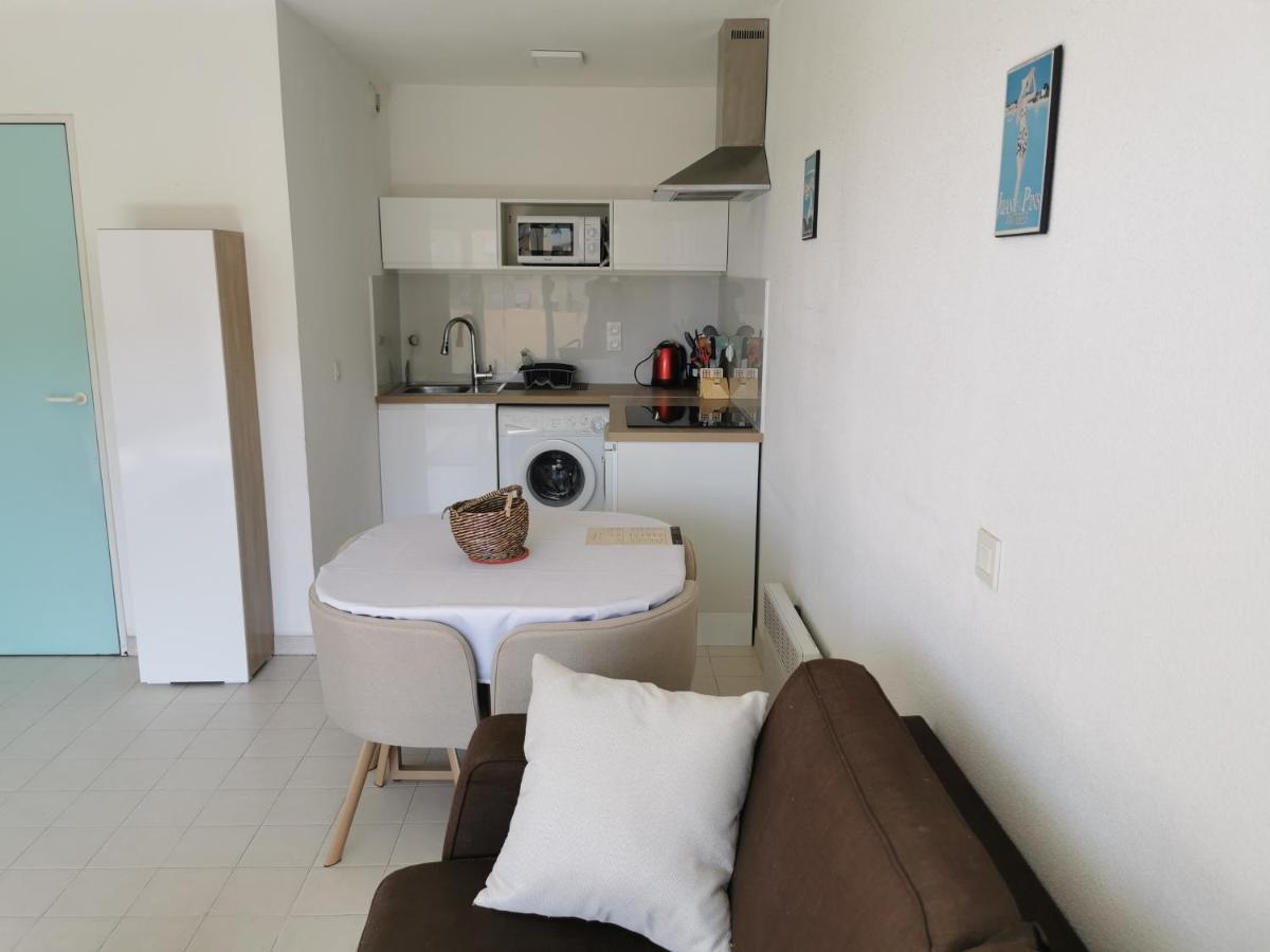 Antibes Les Pins 2 Pieces Vue Mer Piscine Parking Apartment Exterior foto